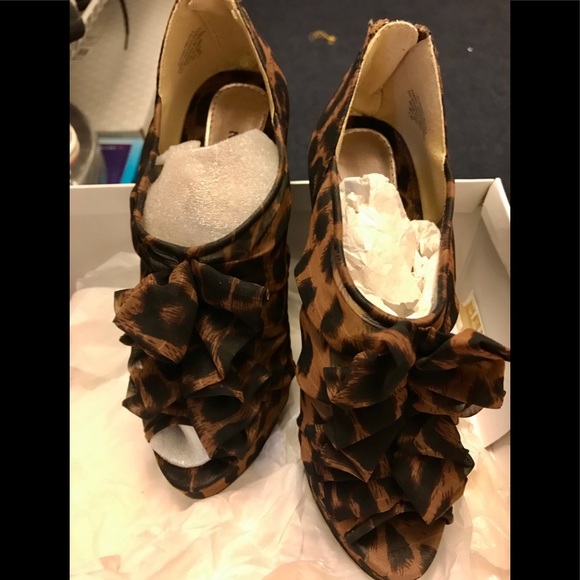 Nine West shoes/ size 5 - Picture 1 of 9